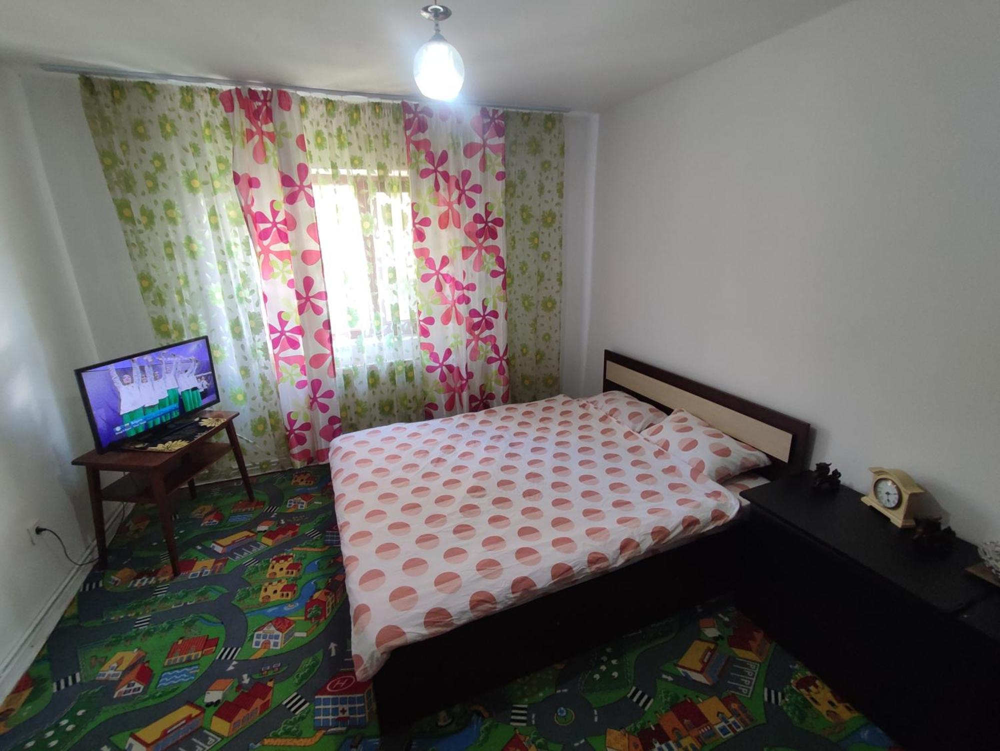 Central House Hotel Curtea De Arges Ngoại thất bức ảnh