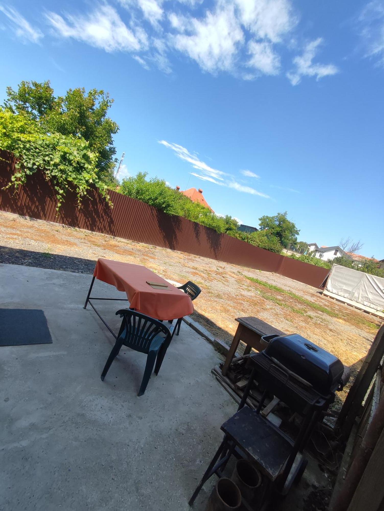 Central House Hotel Curtea De Arges Ngoại thất bức ảnh